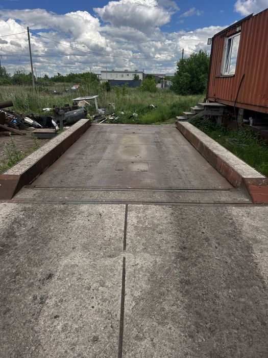 Продам 2 контейнера 40 фут