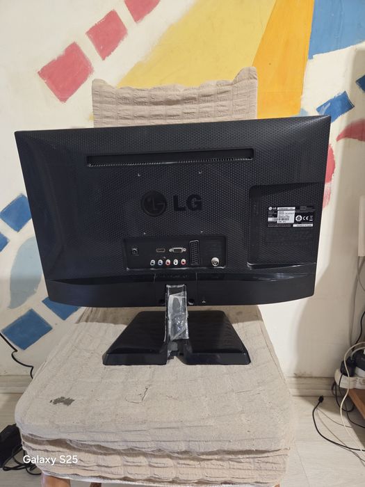 лед телевизор LG 22 инча