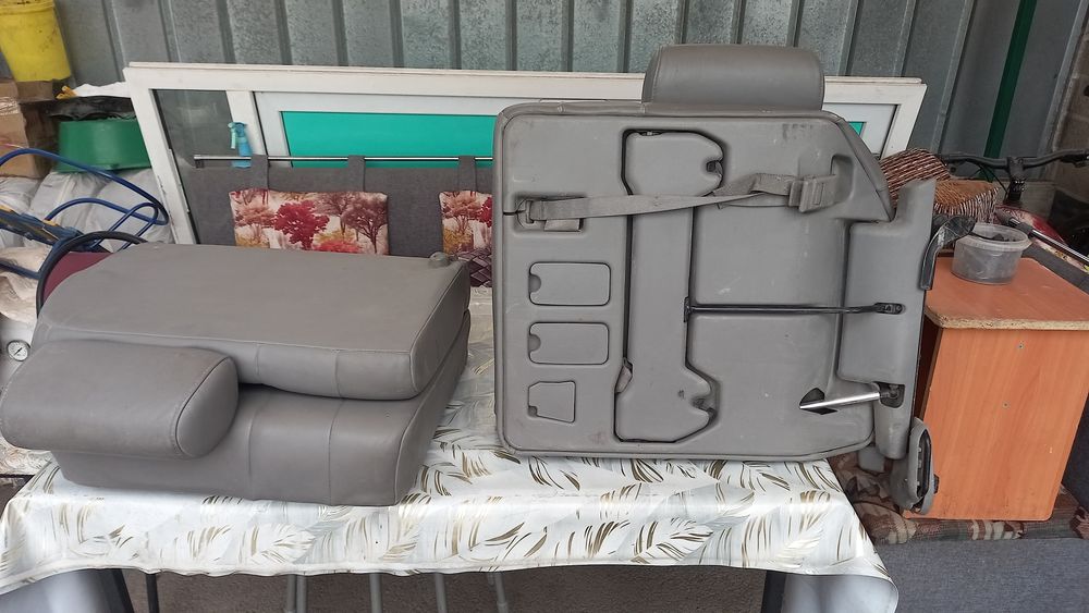 Сиденье 3й ряд ланд крузер