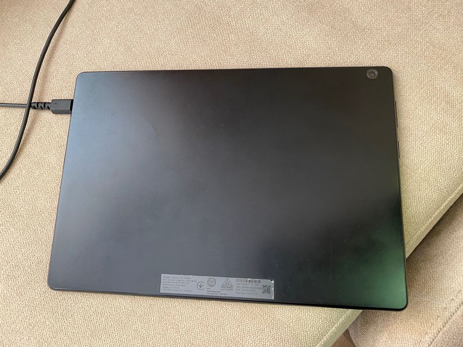 Таблет LENOVO 10"1