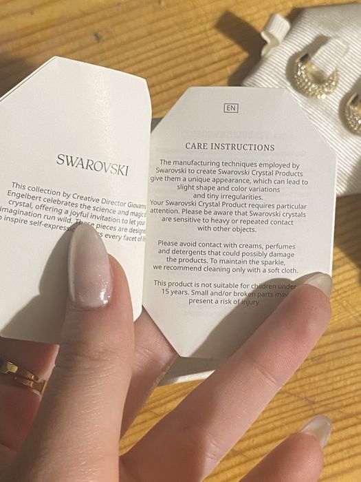 Swarowski dextera hoop обеци златни