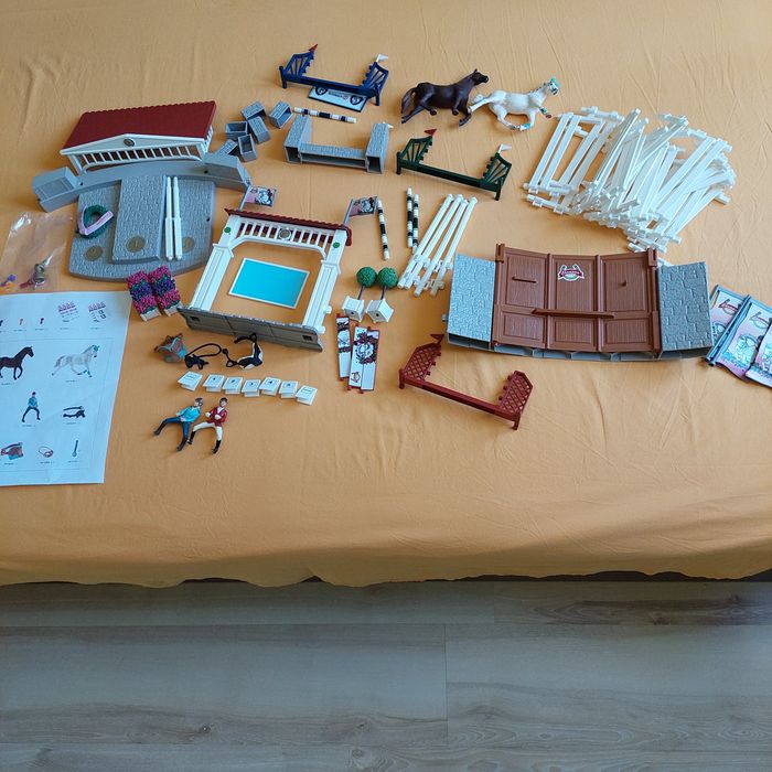 Schleich 42338 голямо конно състезание