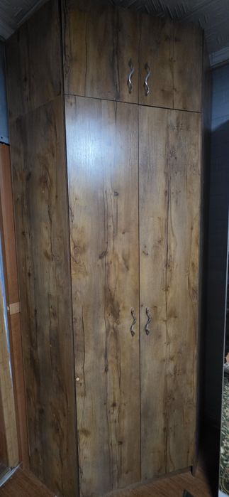 Шкаф угловой 250х90х90