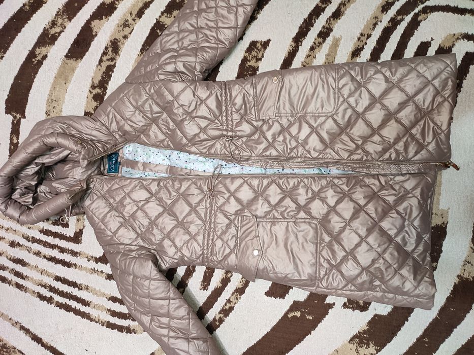 Продаётся Зимняя куртка для Девочки рост 158