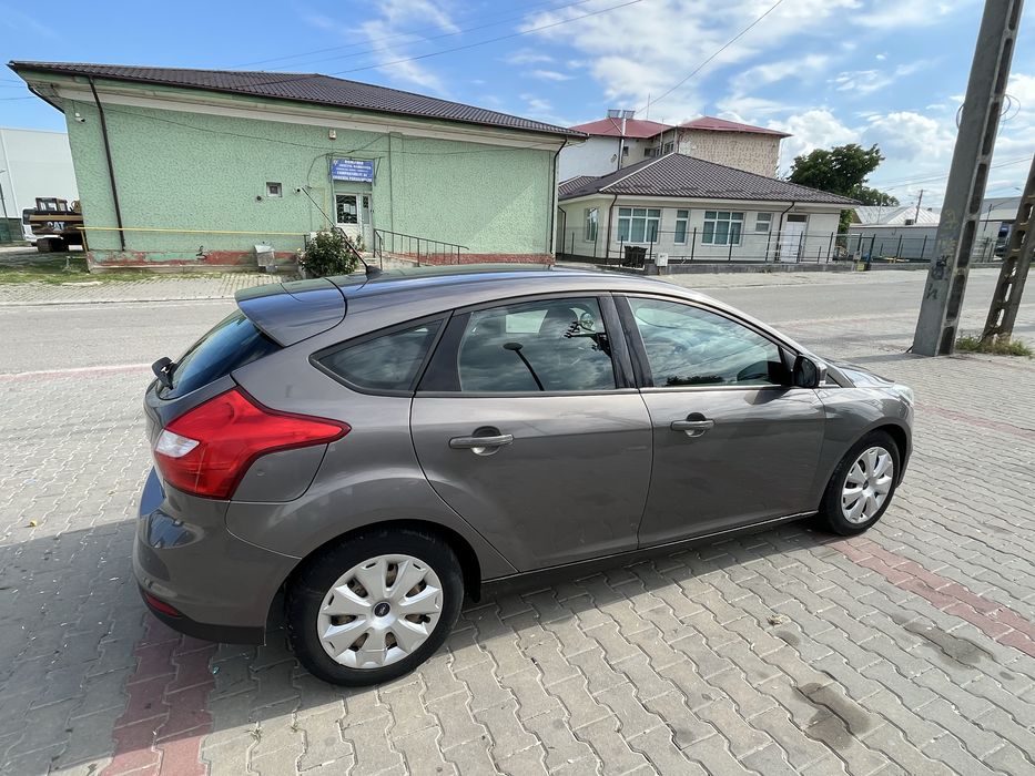 FORD Focus 2015 — imagine 5