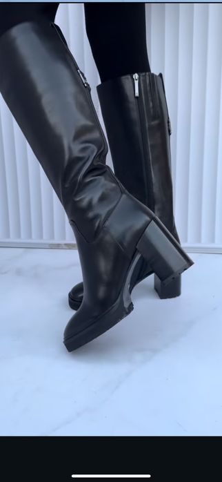 Продам кожаные сапоги