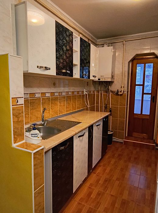 Închiriez apartamet