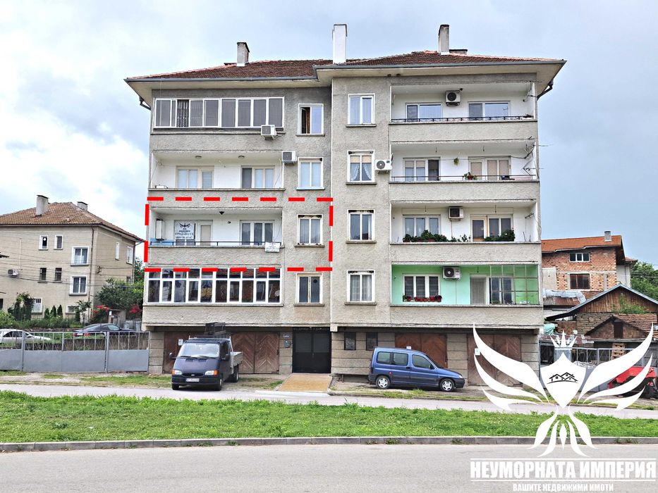Продава се Тристаен апартамент в Дебелец - 94 кв.м за 1000 €/кв.м - Снимка #23