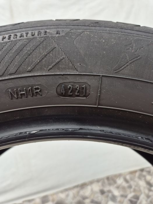 2бр 215 55 17 Goodyear летни - 21г