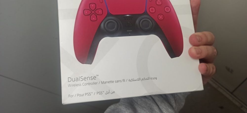 Dualsense красный срочно