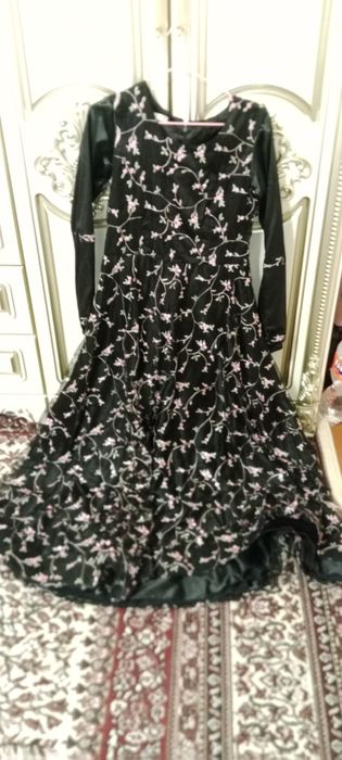 Koynek qora ii  villue