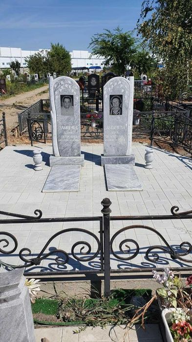 Памятники/Qabir tosh