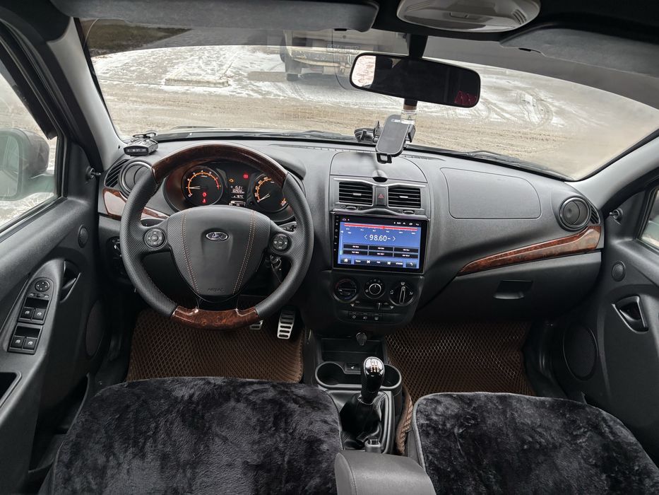 Продам гранта 2019 год