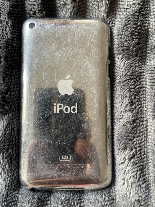 ipod  touch1-gen запазен 8gb