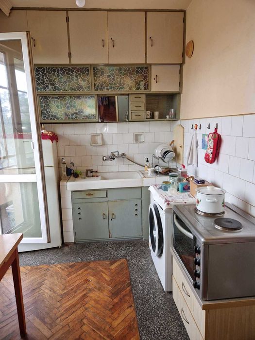 Продава се Тристаен апартамент в Плевен, Идеален център - 100 кв.м за 1250 €/кв.м - Снимка #7