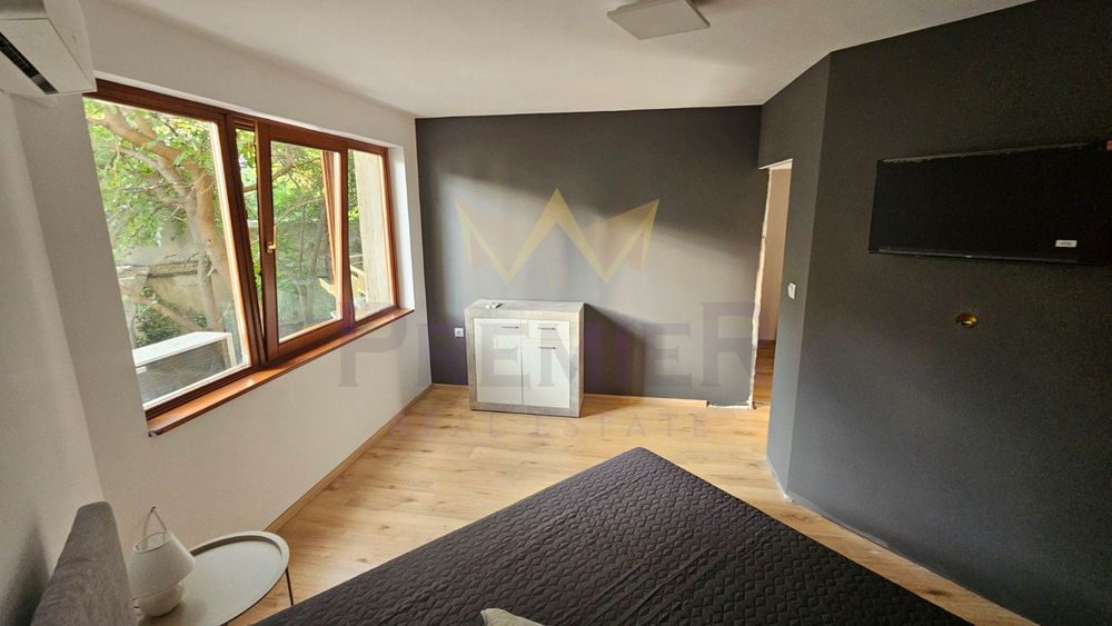 Дава се под наем Тристаен апартамент в Варна, Гръцка махала - 90 кв.м за 867 € - Снимка #7