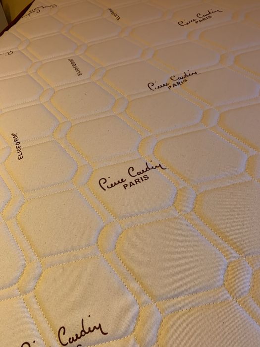 Продавам детски матрак + подарък