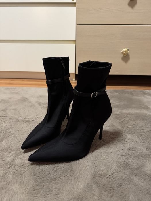 Zara токчета.