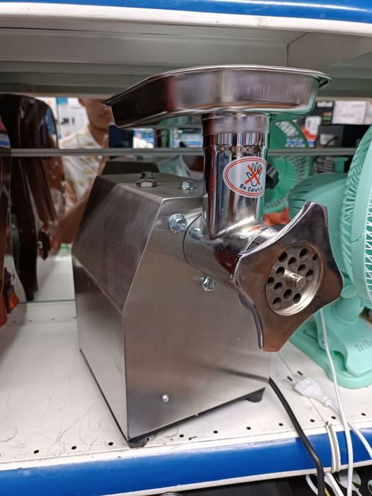 Мясорубка электрическая