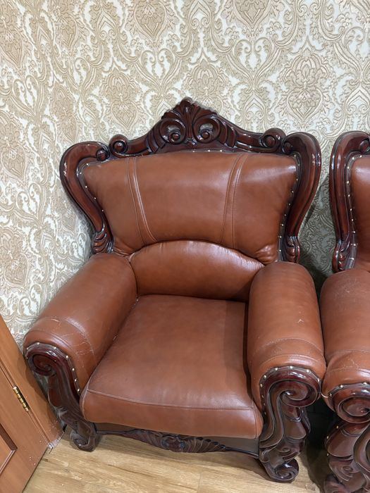 Диван продаем в отличном состоянии