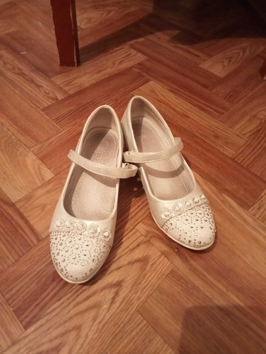 Туфли для девочки