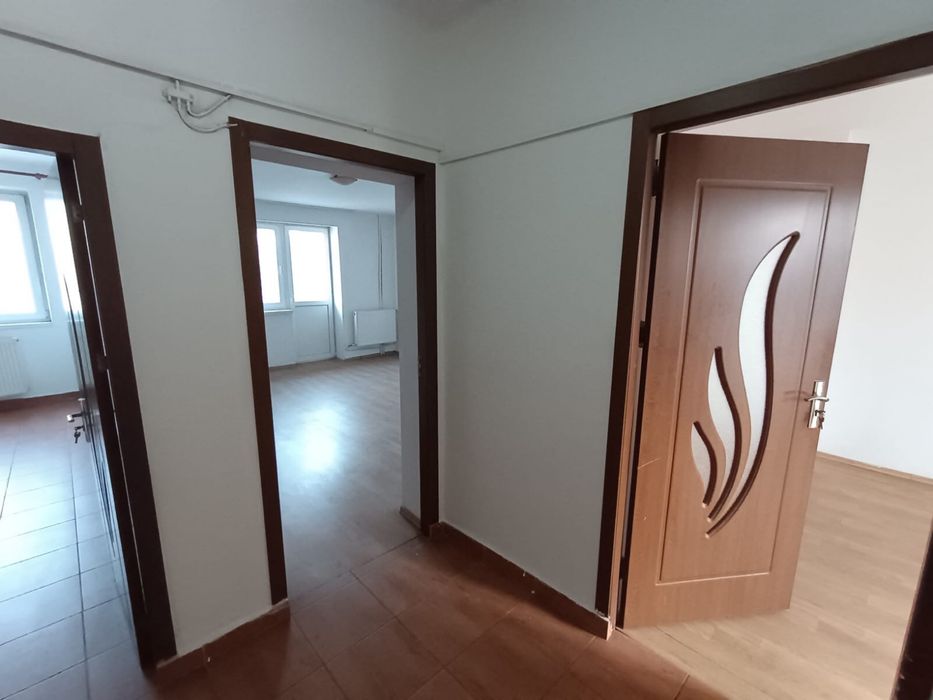 Vând apartament cu 2 camere