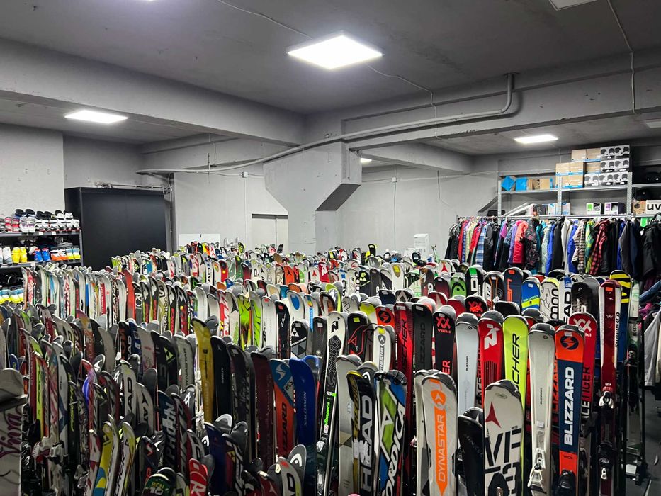 Schi schiuri ski snowboard boots buti clapari casti burton skiuri head