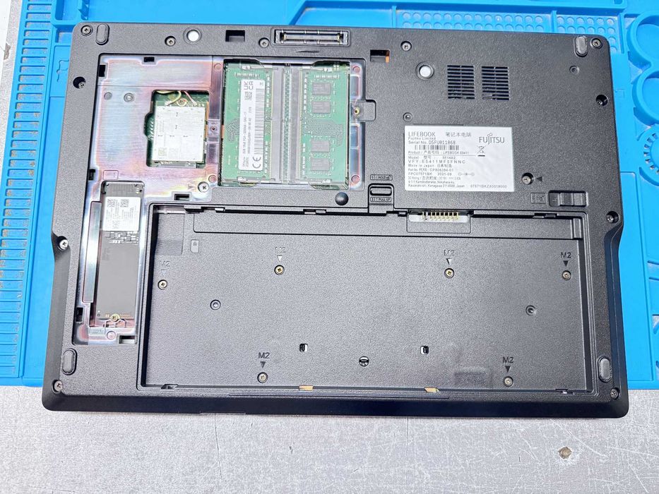 Реновиран лаптоп Fujitsu LIFEBOOK E5411 14" i5-1135G7 16GB DDR4 510GB NVMe батерия 240 мин