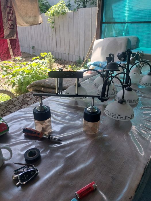 Продам люстры в хорошем састояние по три тысячи тенге