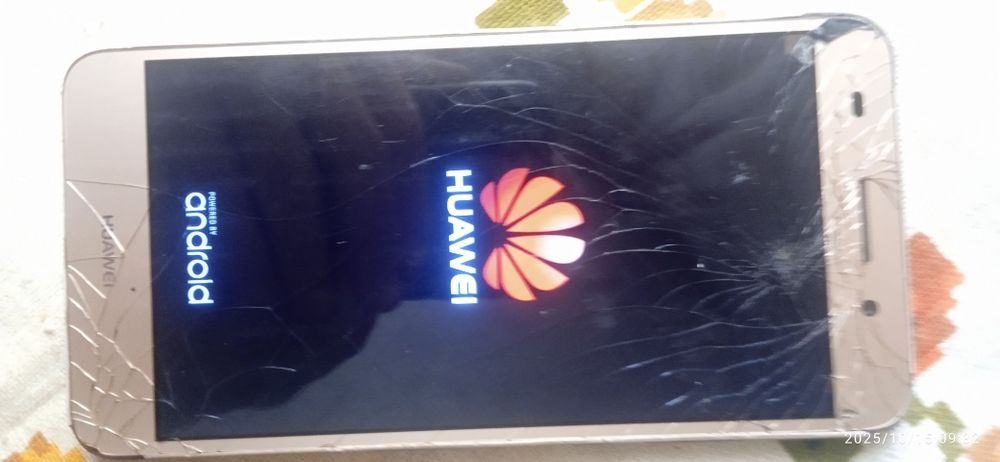 Продам телефон в рабочем состоянии