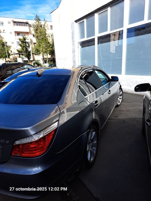 Vând sau schimb BMW e60 an 2009