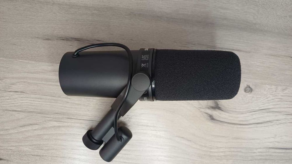 Студийный микрофон Shure SM7B