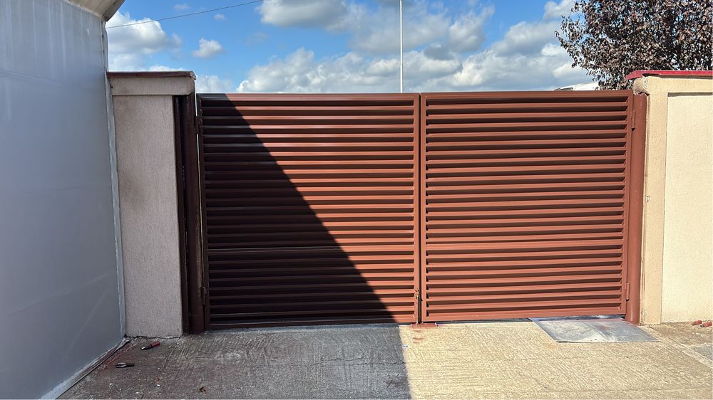 Firma facem porti , scari, balustrade