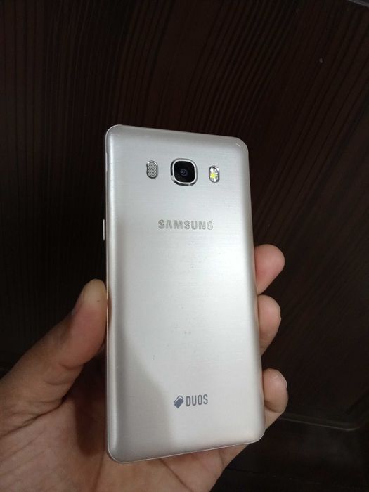 Samsung J 5 16 Gb 2 simka VETNAM