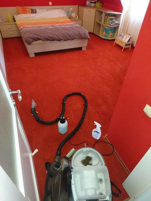 Curatare ,igienizare canapele ,saltele ,mochete la domiciliu