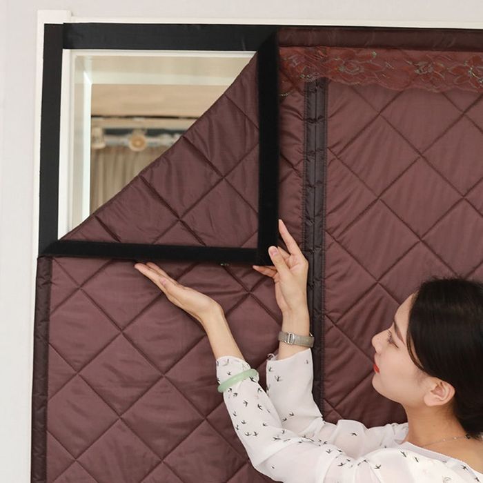 Теплоизоляционные шторы для входных дверей 
 см 
Коричневые 
Страна пр