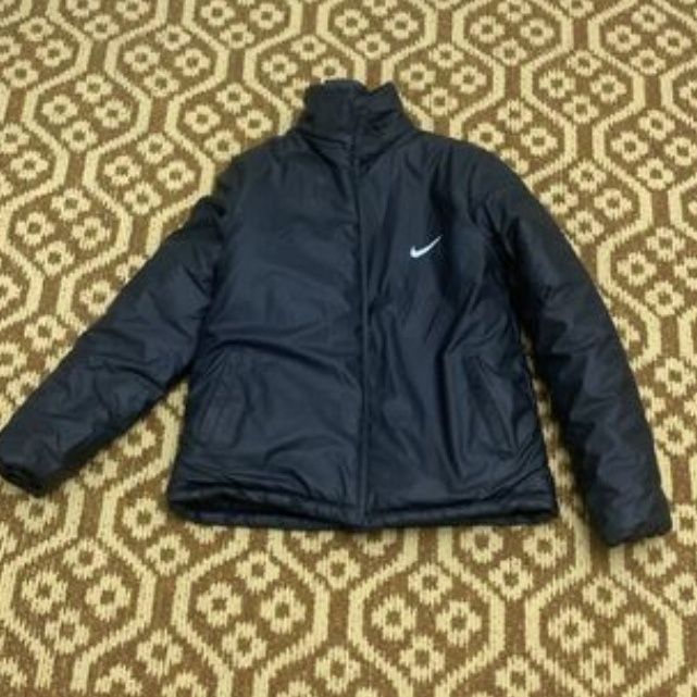 Nike куртка зимний M размер