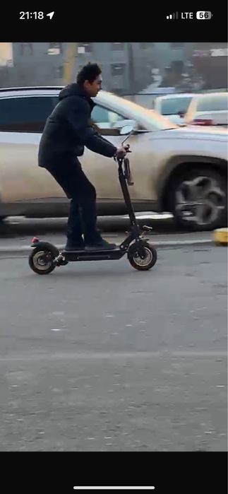 Электро самокат продам