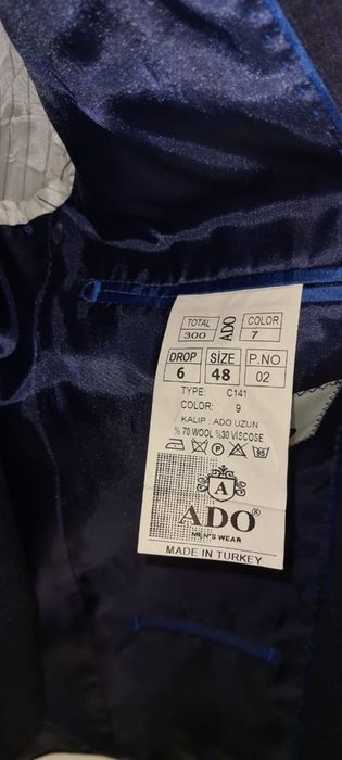 Продам костюм тройку