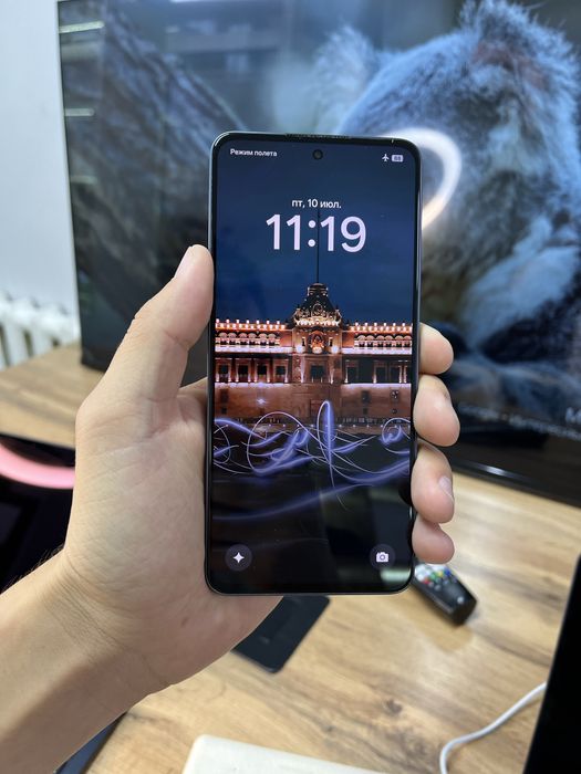 Телефон Oppo Reno 13F