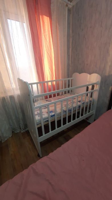 Продам детскую кроватку