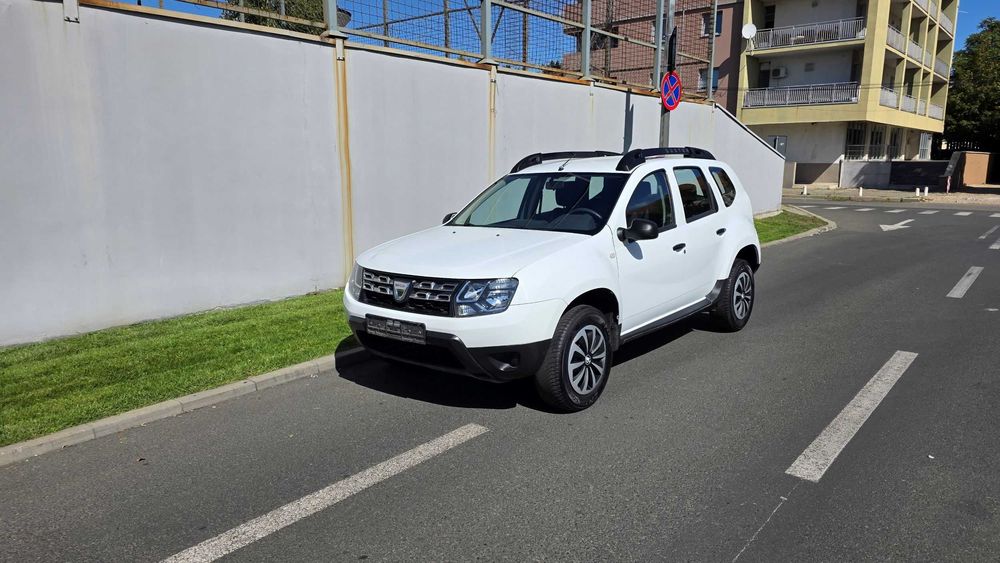 Vand/Schimb/Rate Dacia Duster 2015 1.5DCI clima Android camera senzori