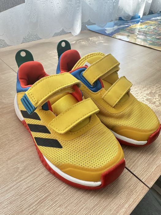 Детски маратонки и сандалети