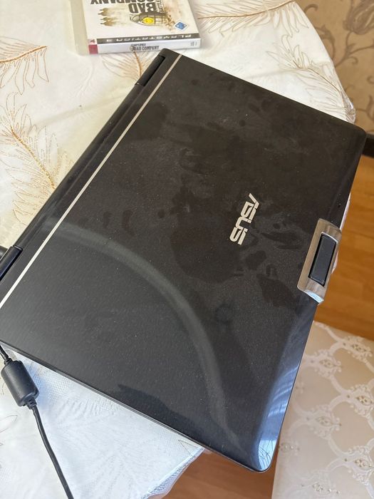 Продам два ноутбука СРОЧНО!!