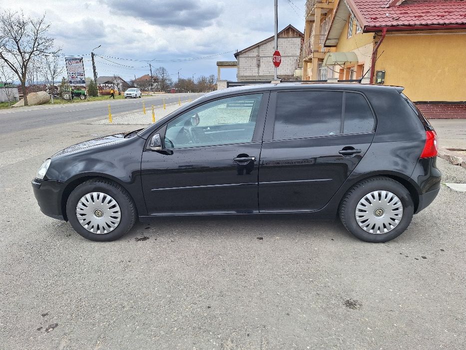 Volkswagen Golf 5 1.9 TDI 105 CP – Model Goal, unic proprietar