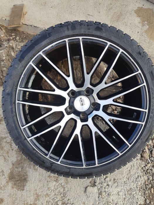 Шины на BMW с дисками, зимние