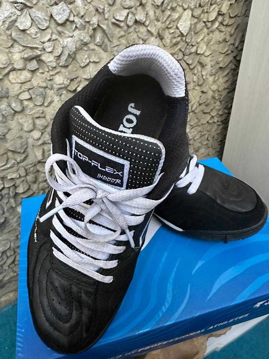 Футбольный кеды оригинал кожа