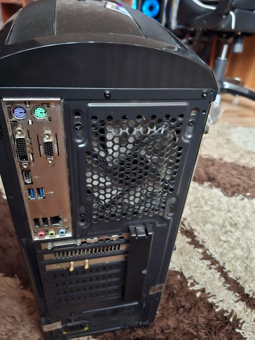 Vând PC Gaming Gtx 1650 16 GB RAM