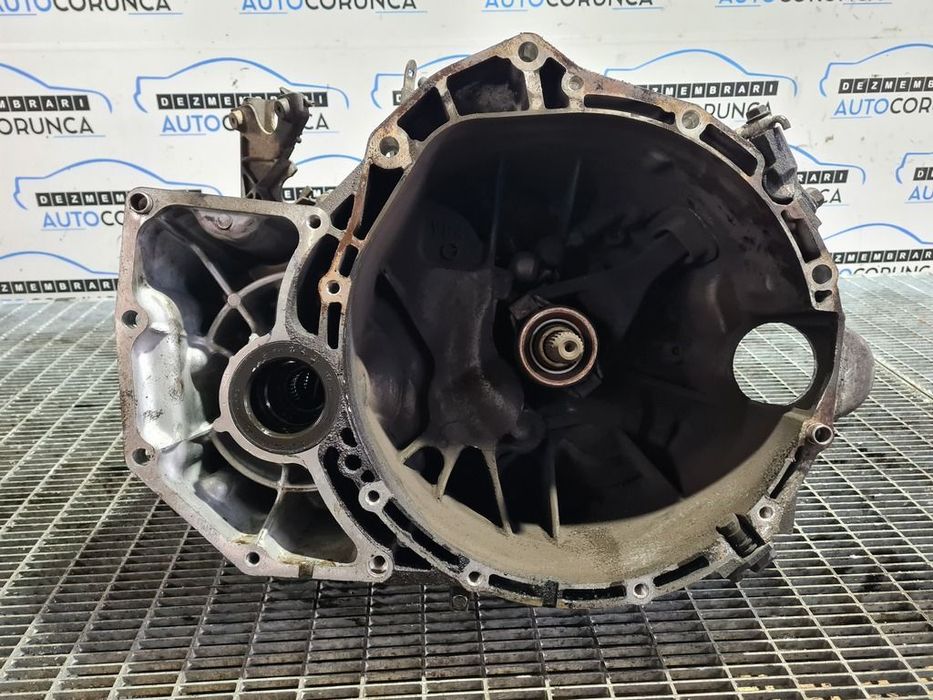 Cutie de viteze Nissan X - Trail T30 2.2 Dci 2001 - 2008 114CP Manuala 6 Trepte ...