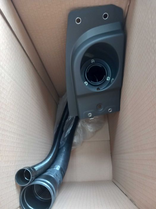 Гърловина резервоар Ивеко Дейли 2000+